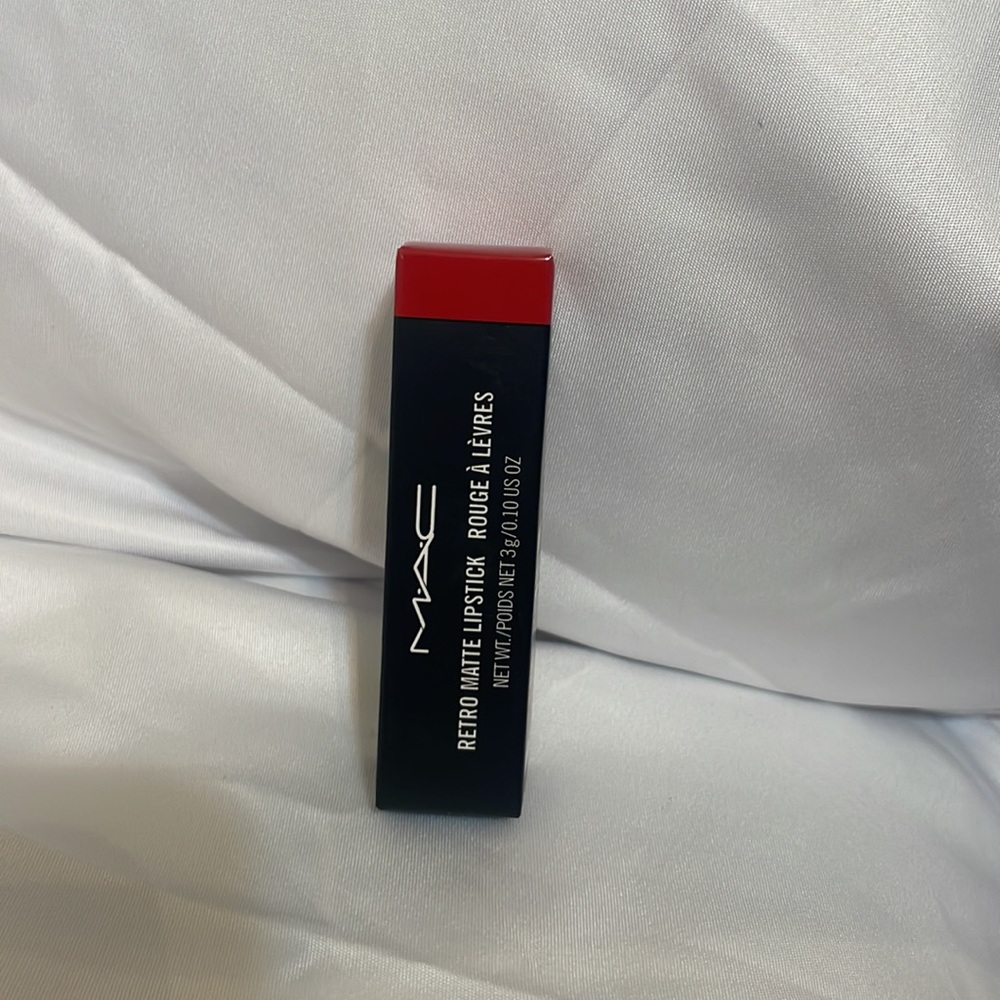 MAC COSMETICS RUBY WOO LIPSTICKS